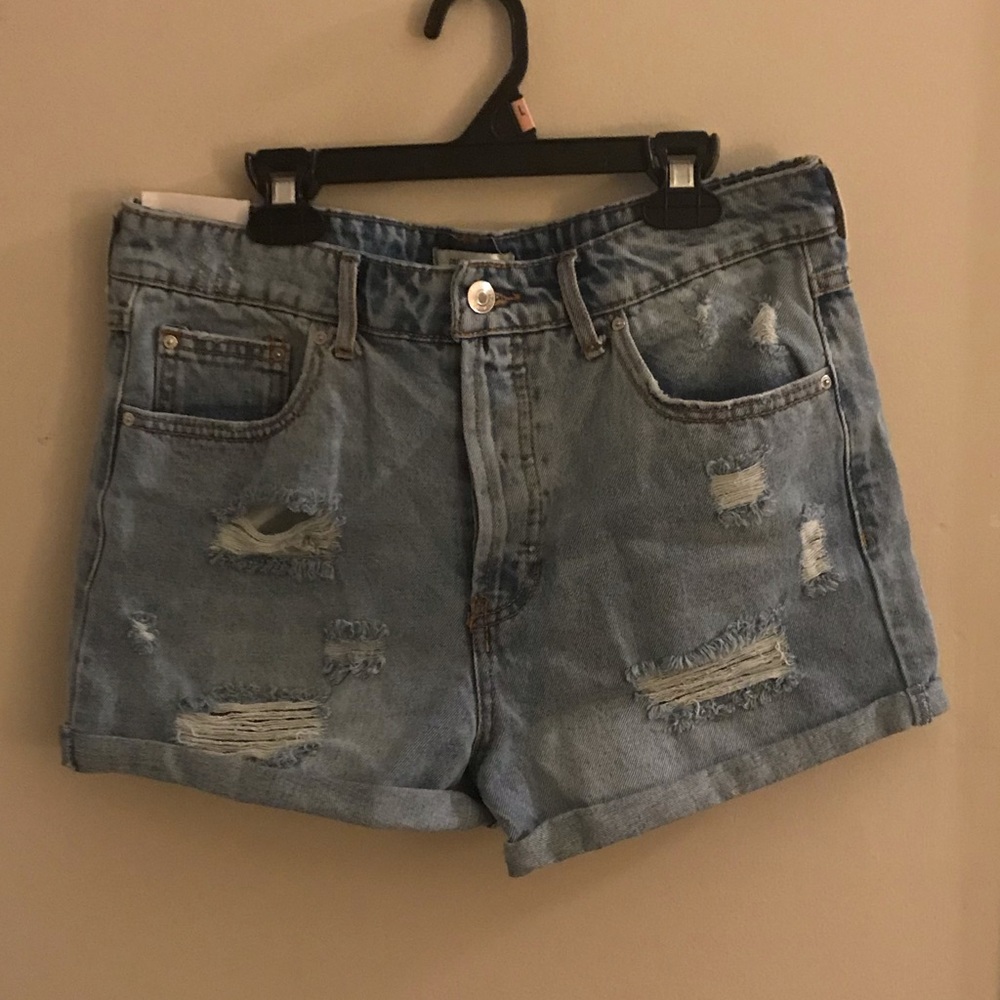 F21 JEAN SHORTS - SIZE 27 - NEW WITH TAGS